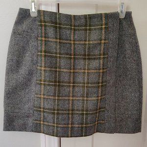 Banana Republic size 2p wool blend grey plaid miniskirt